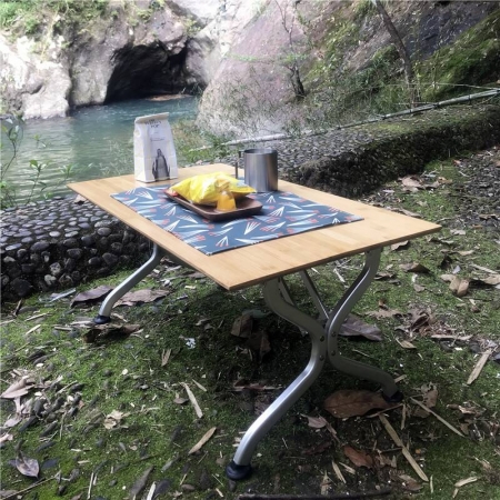 ретро стол для пикника